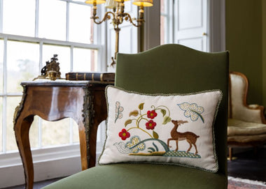 Jacobean Stag Kit